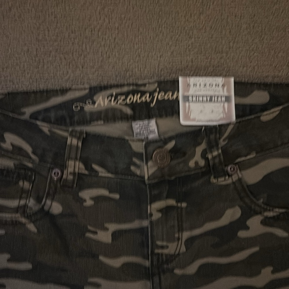 NWT Kid Girl Arizona Camouflage skinny jeans - two pairs - Picture 4 of 6